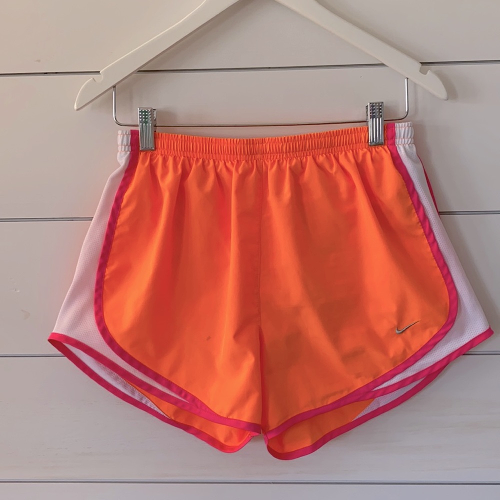 Nike Tempo Dri-Fit Shorts - Size M